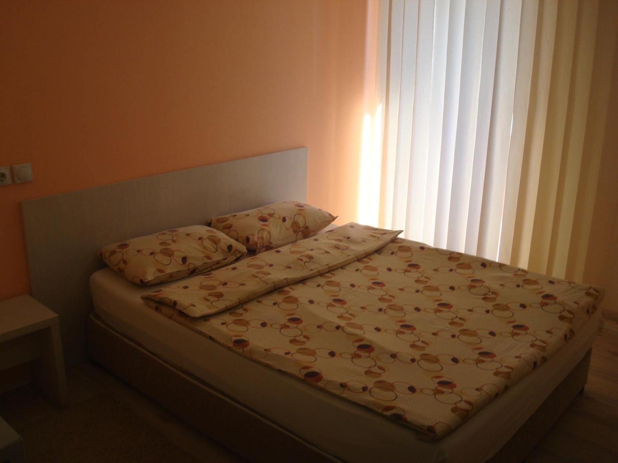 Linda Bed And Breakfast Ниш Номер фото